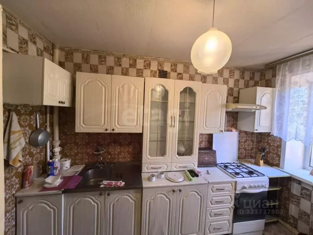 3-к кв. Брянская область, Брянск ул. Репина, 16А (72.3 м) - Фото 1