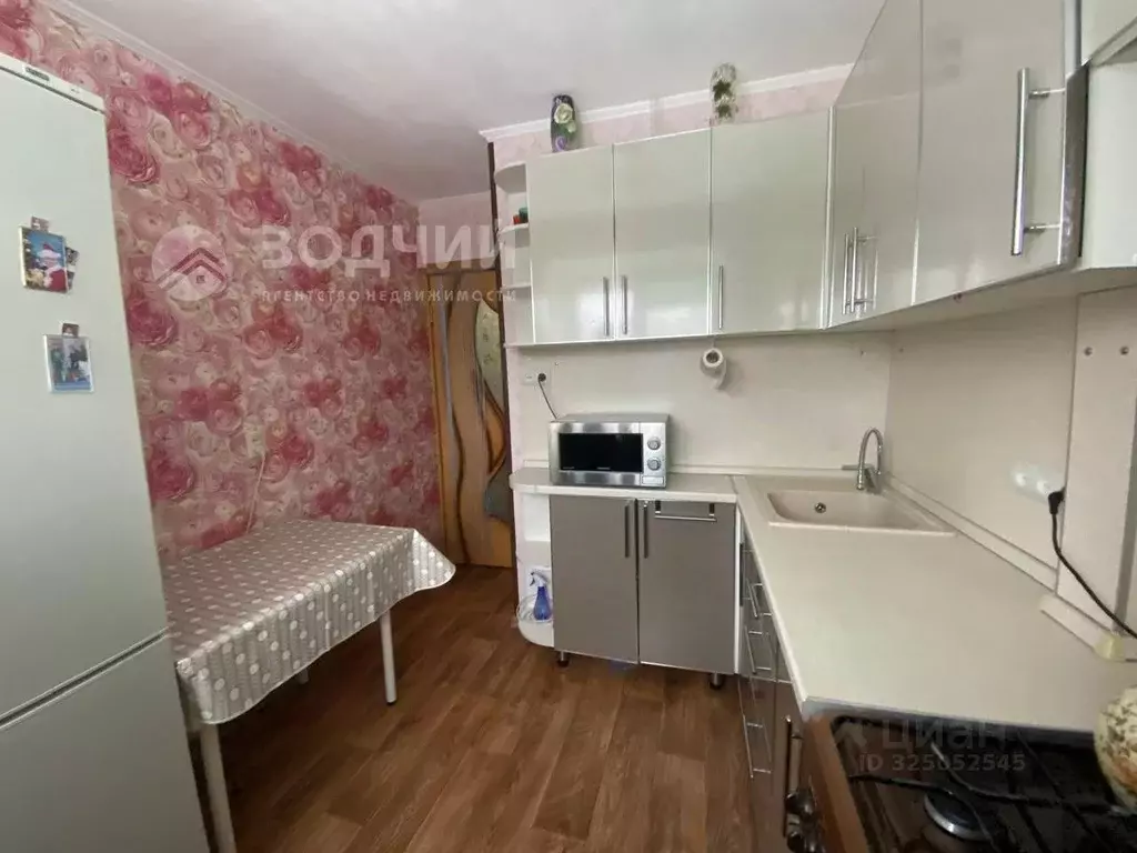 1-к кв. Чувашия, Канаш Восточный мкр, 8 (30.0 м) - Фото 2