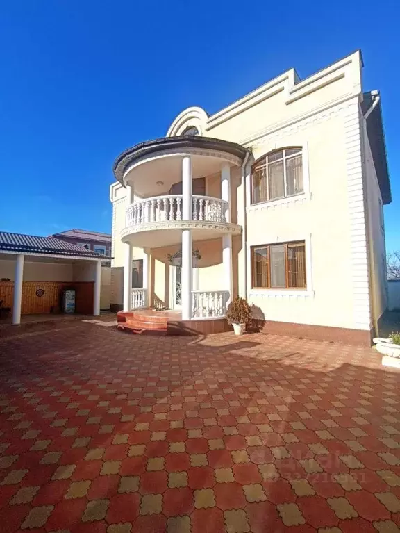 Дом в Кабардино-Балкария, Нальчик ул. Михаила Яхогоева (320 м) - Фото 1