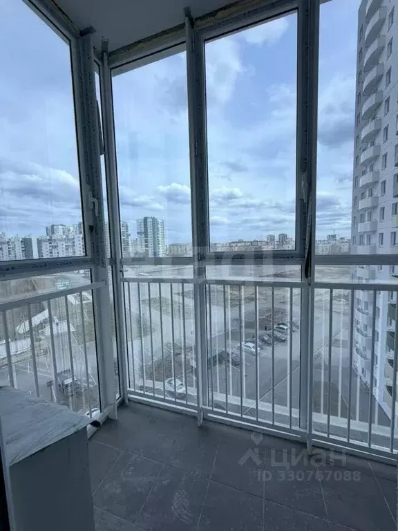 3-к кв. Тюменская область, Тюмень ул. Тамары Сатюковой, 22 (73.7 м) - Фото 1