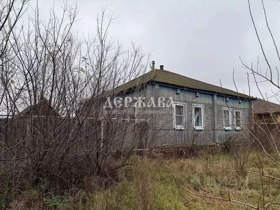 Дом в Белгородская область, Старооскольский городской округ, с. ... - Фото 1
