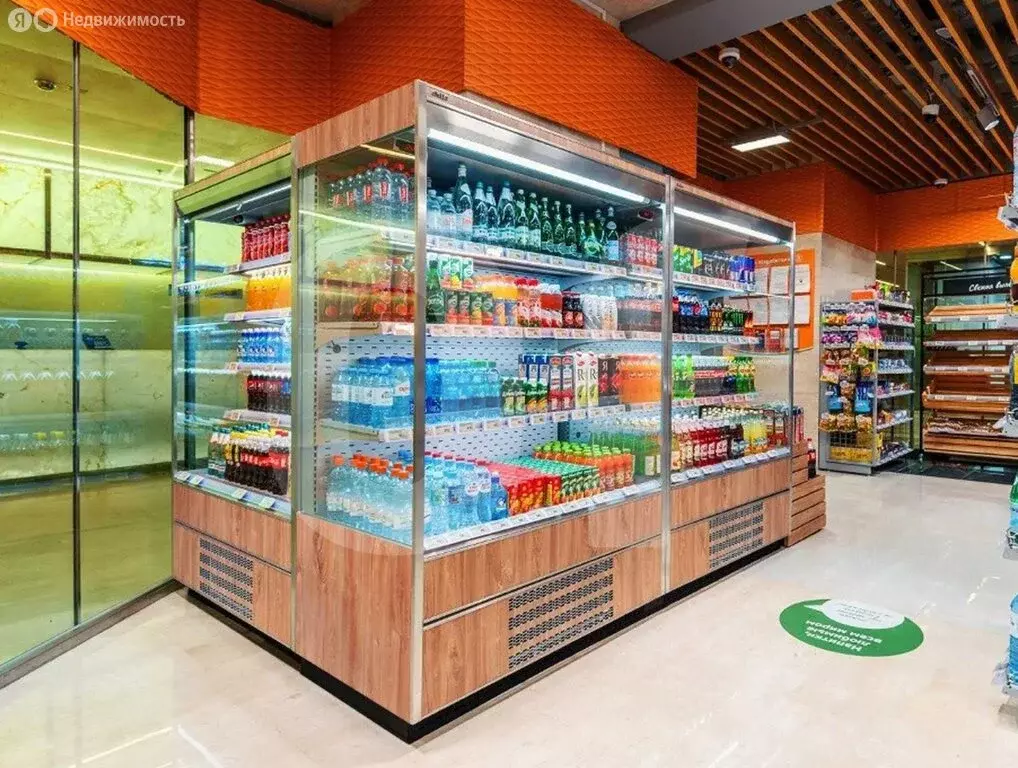 Торговая площадь (426 м) - Фото 1