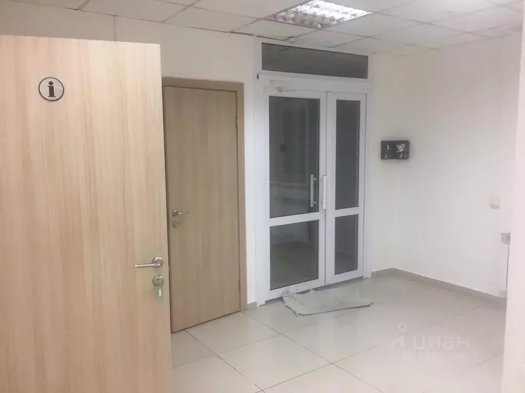 Помещение свободного назначения в Красноярский край, Красноярск ул. ... - Фото 2