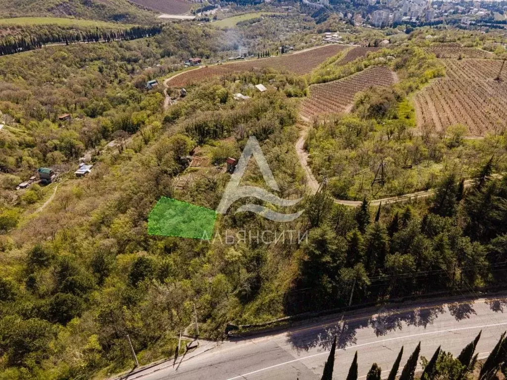 Участок в Крым, Алушта муниципальный округ, Партенит пгт  (4.01 сот.) - Фото 1