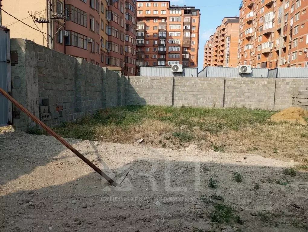 Участок в Дагестан, Махачкала ул. Хаджи Булача, 18 (5.5 сот.) - Фото 1