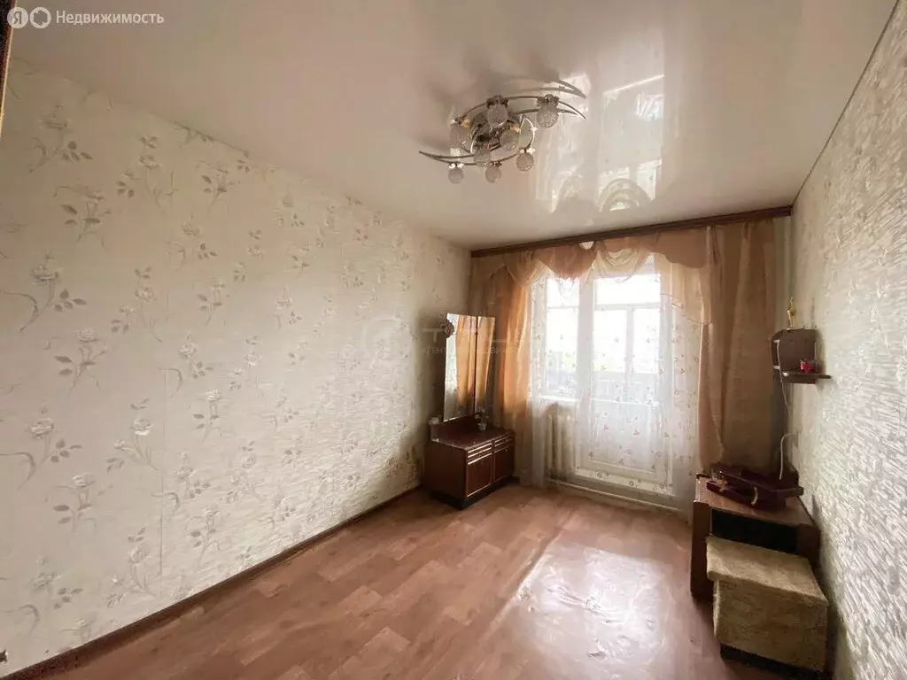 3-комнатная квартира: Калуга, улица Суворова, 69 (64.4 м) - Фото 0