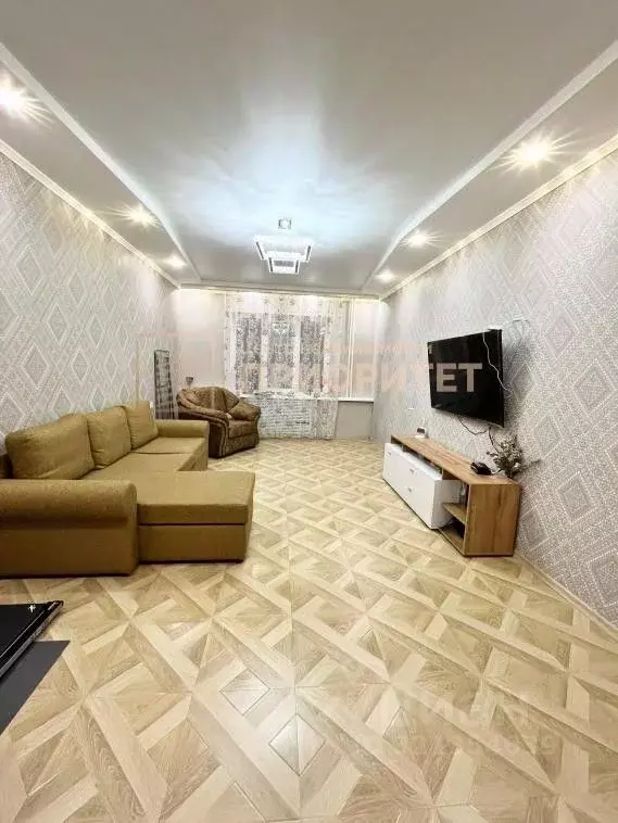 3-к кв. Саха (Якутия), Якутск Воинская ул., 9/2 (84.3 м) - Фото 0