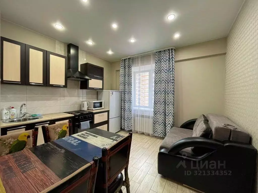 1-к кв. Иркутская область, Иркутск Строительный пер., 8 (45.0 м) - Фото 1