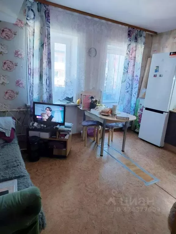 1-к кв. Иркутская область, Черемхово Колония мкр, Радужный кв-л, 1 ... - Фото 2