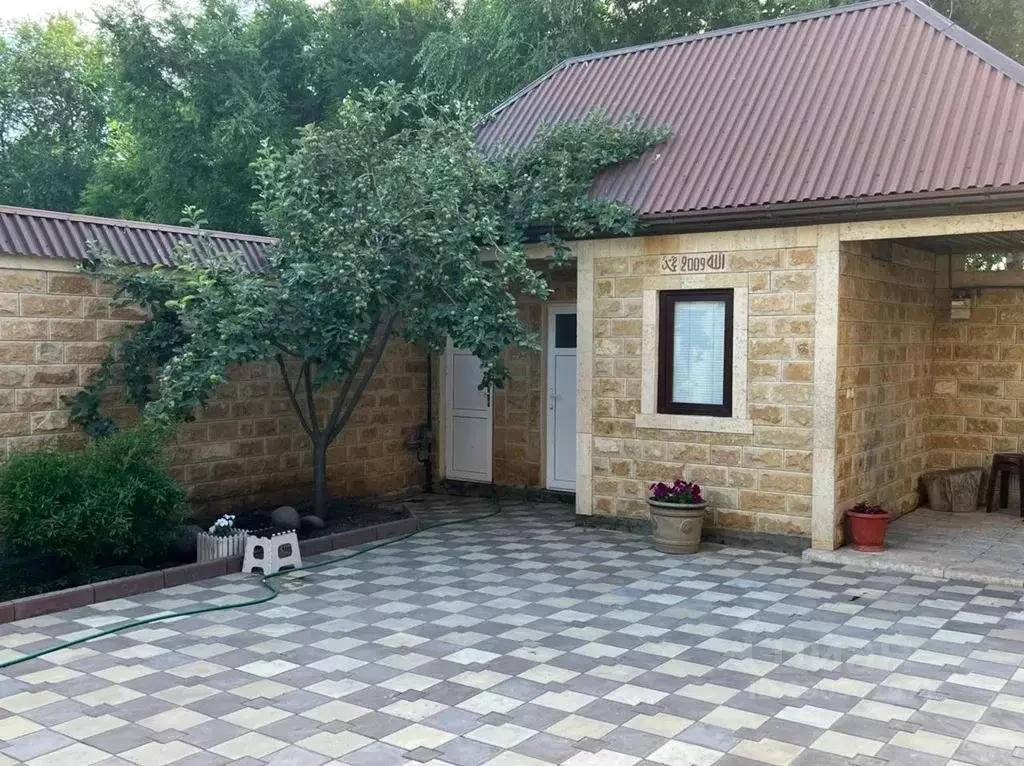 Дом в Дагестан, Махачкала Караман-6 мкр, 11 (200 м) - Фото 0