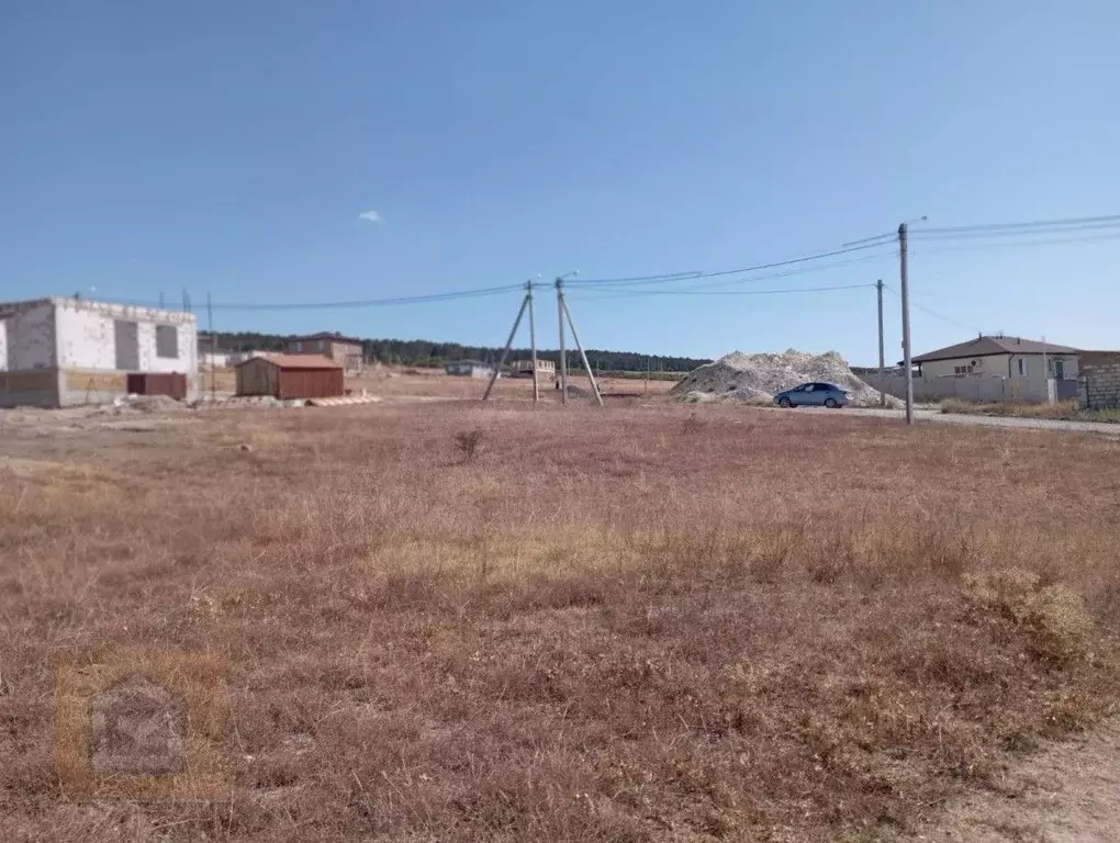 Участок в Крым, Симферопольский район, Чистенское с/пос, с. Левадки, ... - Фото 2