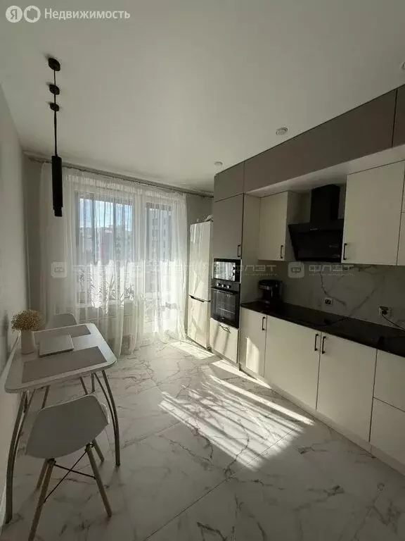 1-комнатная квартира: Казань, улица Родины, 26Б (51 м) - Фото 2