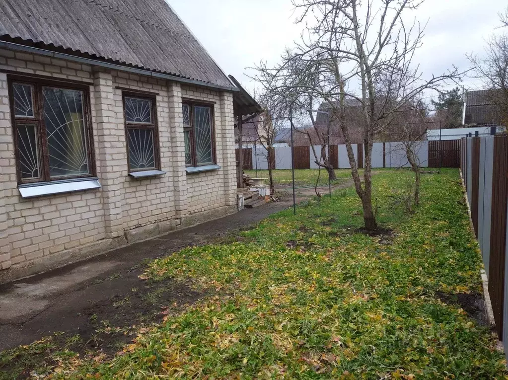 Дом в Адыгея, Тахтамукайский район, Старобжегокайское с/пос, Первомаец ... - Фото 2