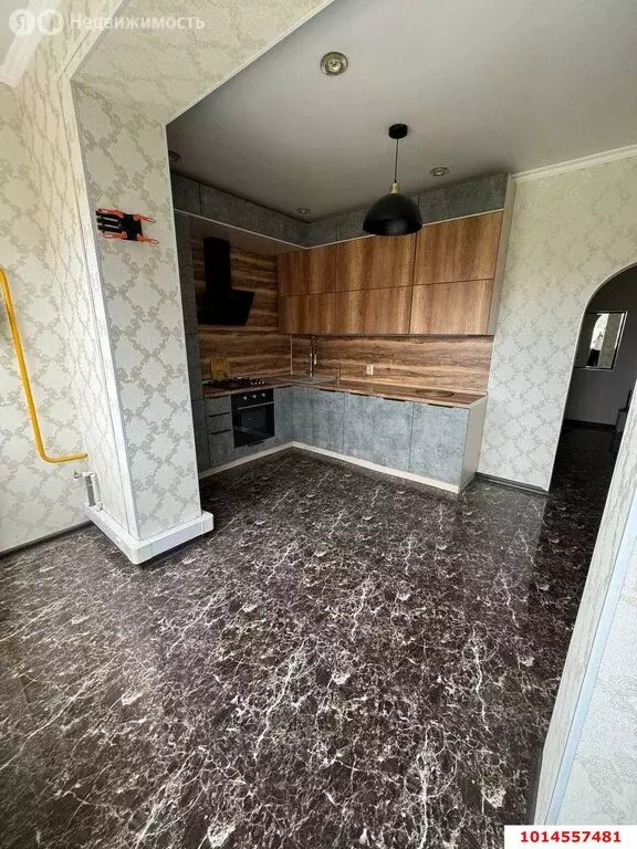 2-комнатная квартира: посёлок городского типа Энем, улица МК-62, 28 ... - Фото 1
