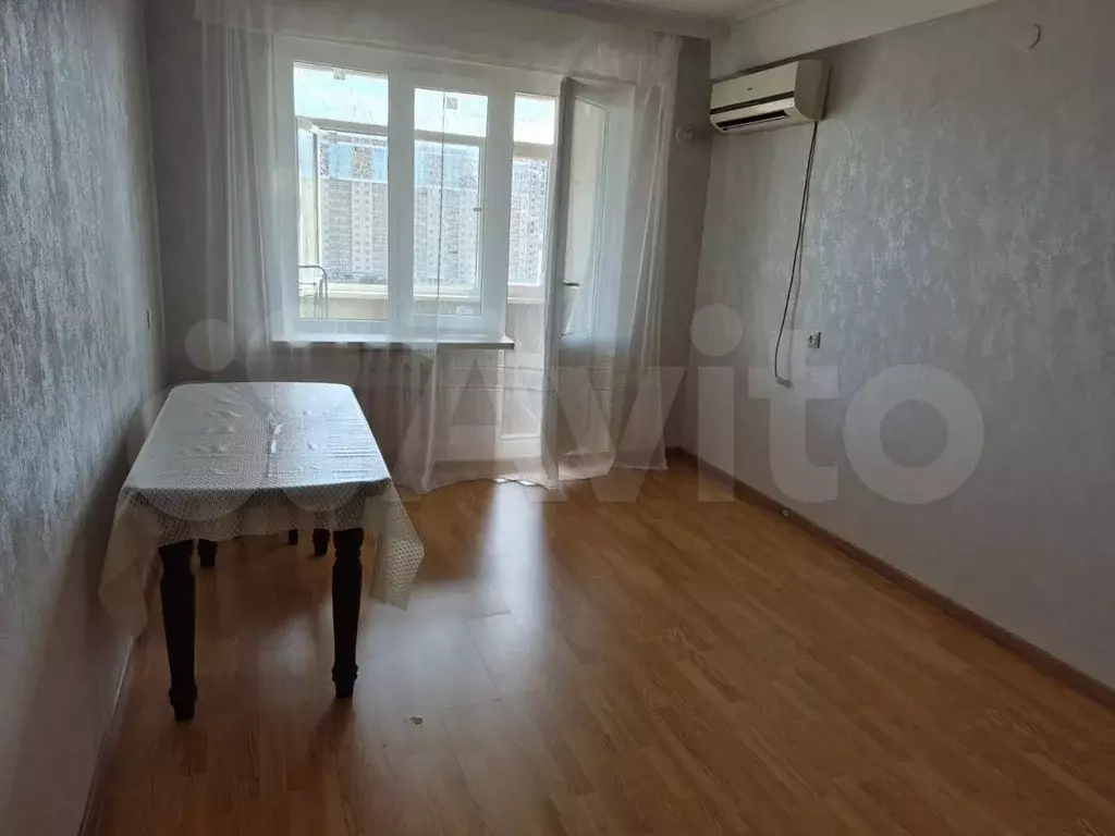 1-к. квартира, 40 м, 8/10 эт. - Фото 1