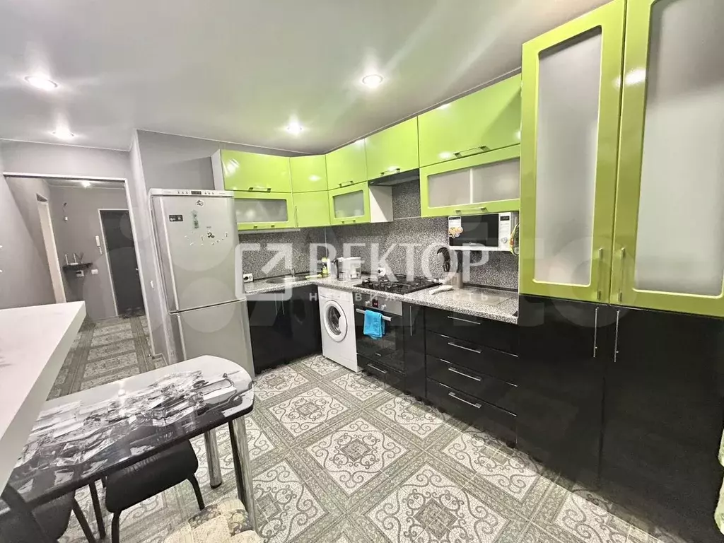 1-к. квартира, 41 м, 1/3 эт. - Фото 0