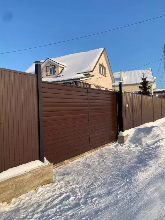 Дом в Башкортостан, Стерлитамак ул. Дзержинского, 53А (150 м) - Фото 1