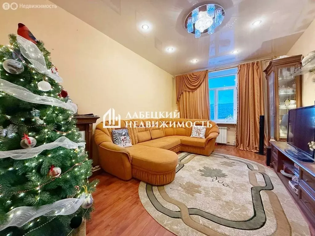3-комнатная квартира: Кировск, проспект Ленина, 19 (83.5 м) - Фото 1