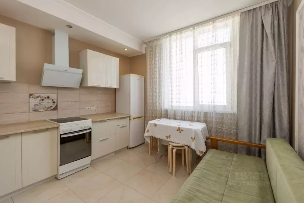 1-к кв. Оренбургская область, Оренбург Салмышская ул., 70 (36.6 м) - Фото 2