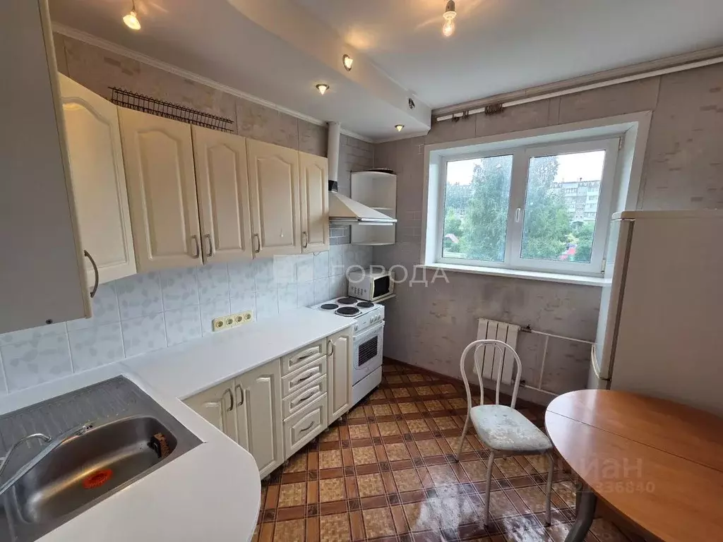 2-к кв. Кемеровская область, Прокопьевск ул. Есенина, 44 (52.5 м) - Фото 1