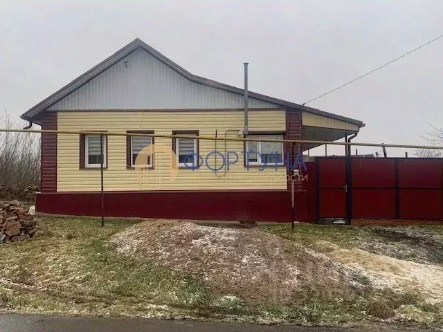 Дом в Белгородская область, Новооскольский муниципальный округ, с. ... - Фото 2