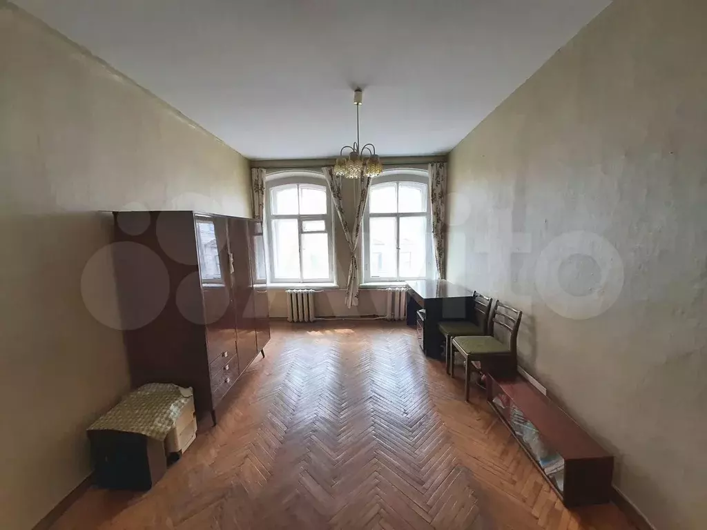 Комната 24 м в 4-к., 4/4 эт. - Фото 1