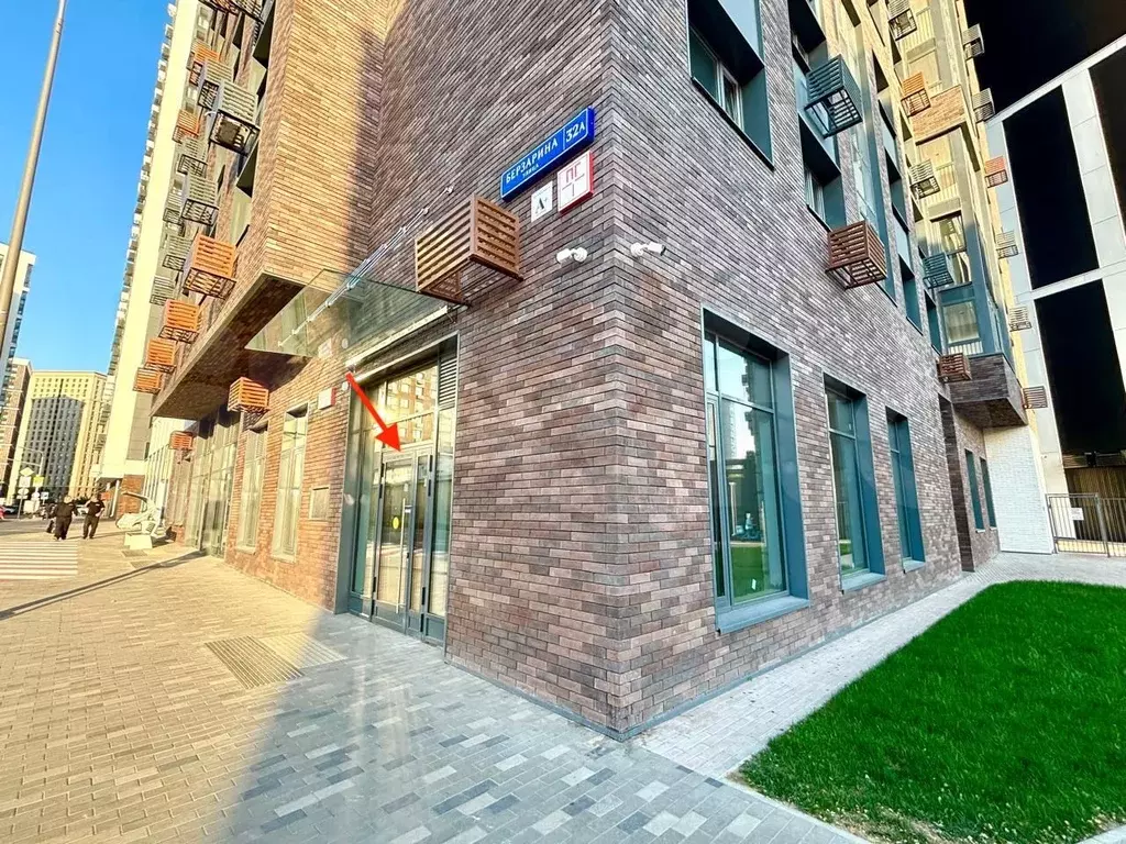Бизнес ЖК в СЗАО, угловое, витрины, трафик - Фото 1