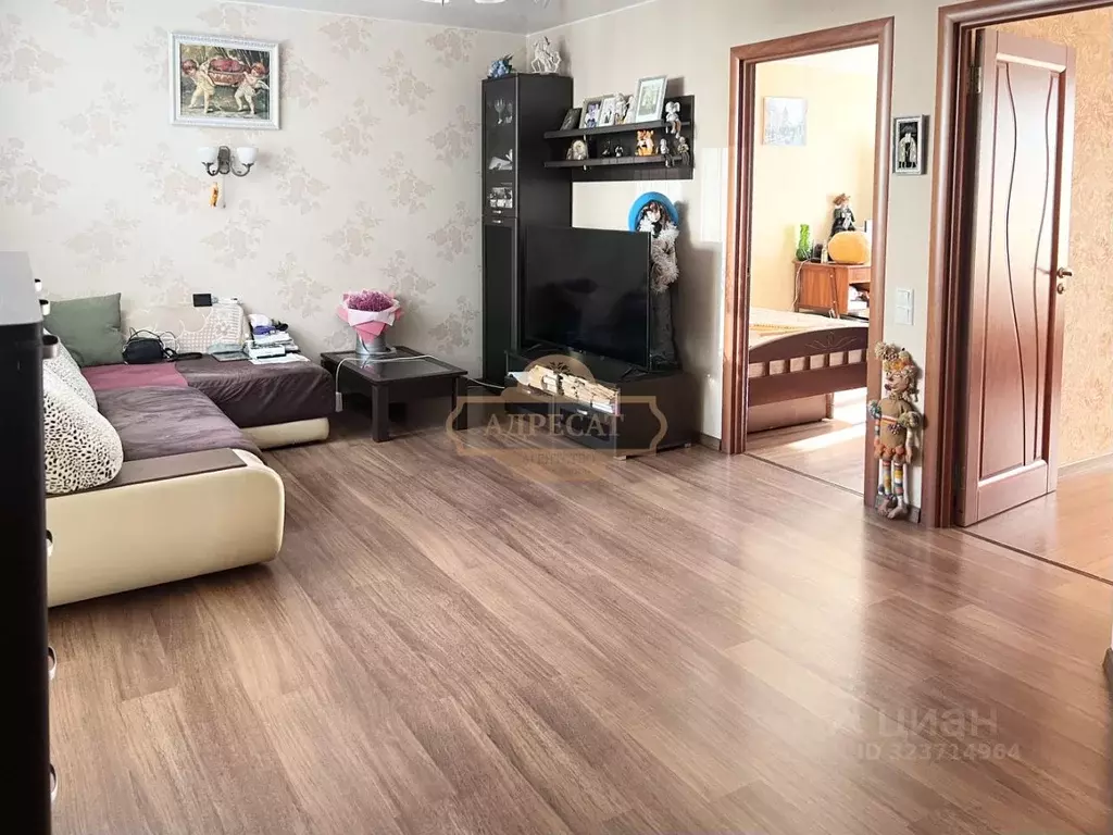 3-к кв. Санкт-Петербург пос. Стрельна, Львовская ул., 27к2 (75.0 м) - Фото 1