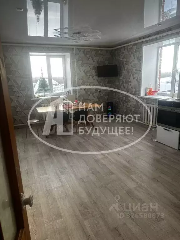 Дом в Пермский край, Чернушка Уральская ул. (175 м) - Фото 1