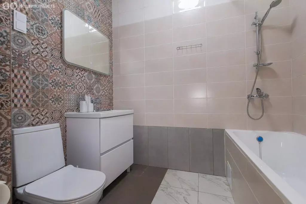 2-комнатная квартира: посёлок городского типа Янтарный, улица ... - Фото 1