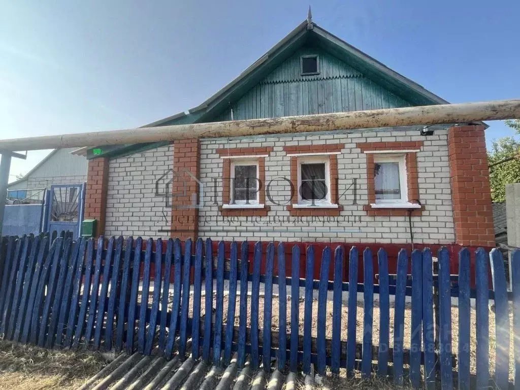 Дом в Белгородская область, Новооскольский муниципальный округ, с. ... - Фото 1