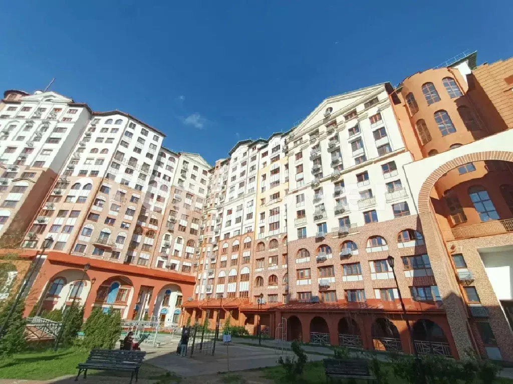 Продается 2-комнатная квартира - Фото 1