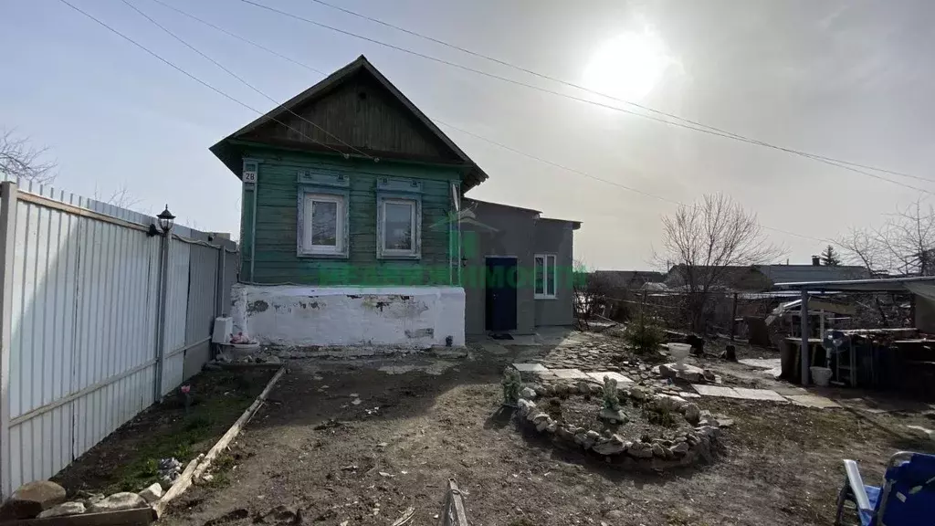 Дом в Саратовская область, Вольск ул. Клочкова, 28 (102 м) - Фото 0