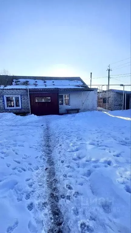 Дом в Саратовская область, Дергачевский район, Советское муниципальное ... - Фото 2