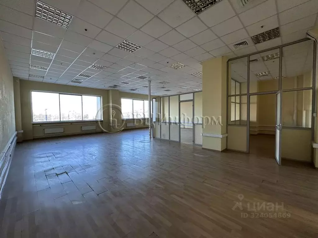 Офис в Санкт-Петербург пл. Конституции, 1 (135 м) - Фото 1