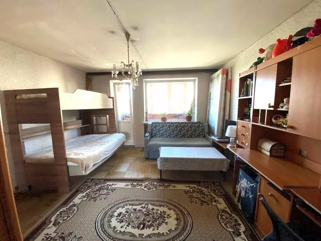 Продаётся 3-к квартира, 56.9 м - Фото 1