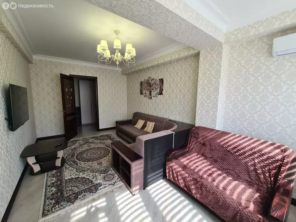 2-комнатная квартира: Махачкала, Хивская улица, 7 (75 м) - Фото 1