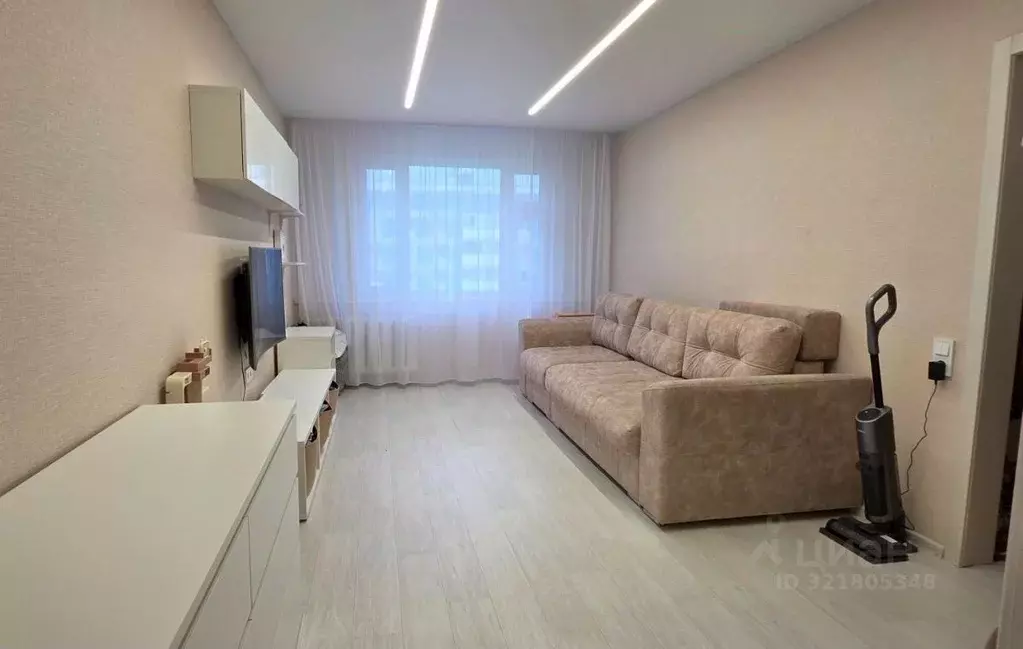 3-к кв. Ямало-Ненецкий АО, Новый Уренгой Восточный мкр, 6/8 (68.6 м) - Фото 1