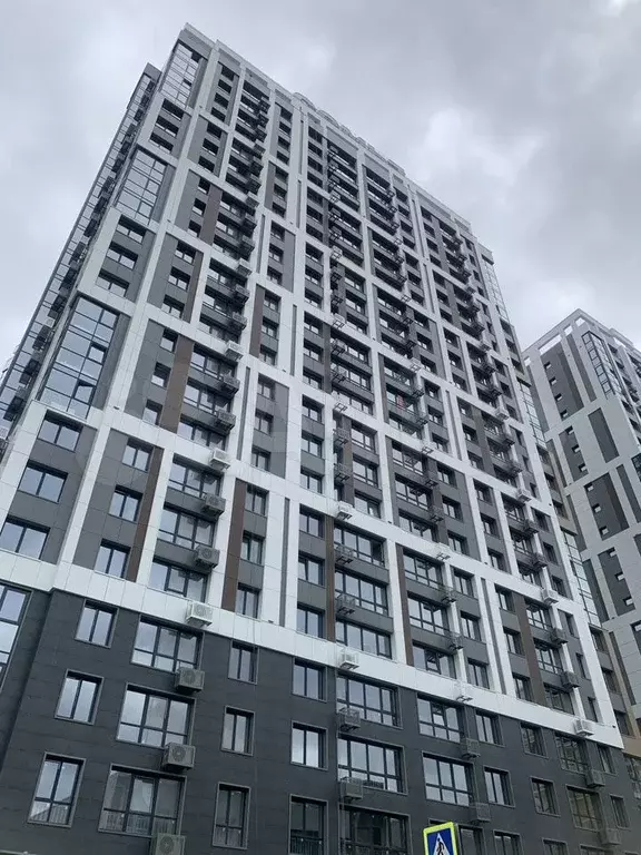2-к. квартира, 62 м, 4/24 эт. - Фото 0
