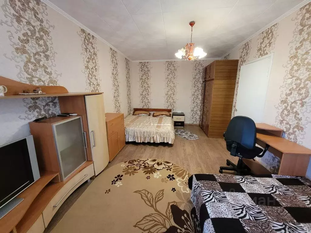 1-к кв. Крым, Щелкино Ленинский район, 3-й мкр, 94А (35.0 м) - Фото 0