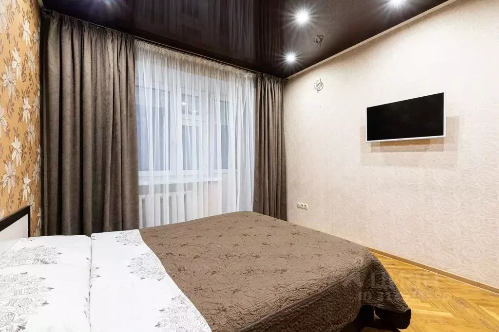 2-к кв. Татарстан, Казань Лево-Булачная ул., 50 (65.0 м) - Фото 0