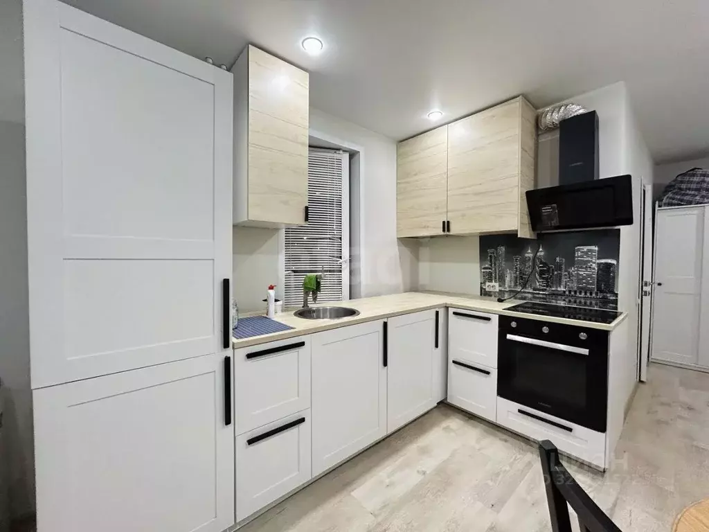 Студия Тюменская область, Тобольск 15-й мкр, 42 (27.0 м) - Фото 1