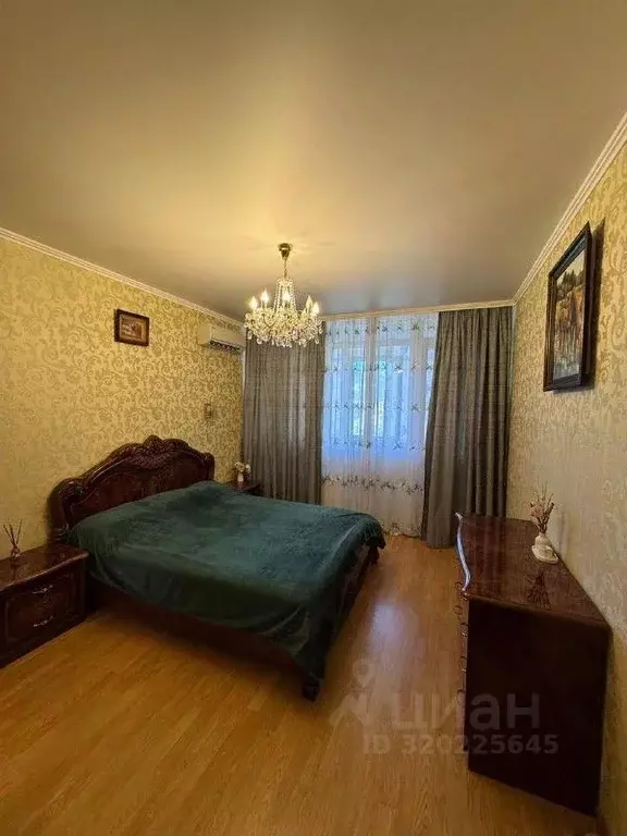 2-к кв. Краснодарский край, Геленджик ул. Грибоедова (91.0 м) - Фото 0