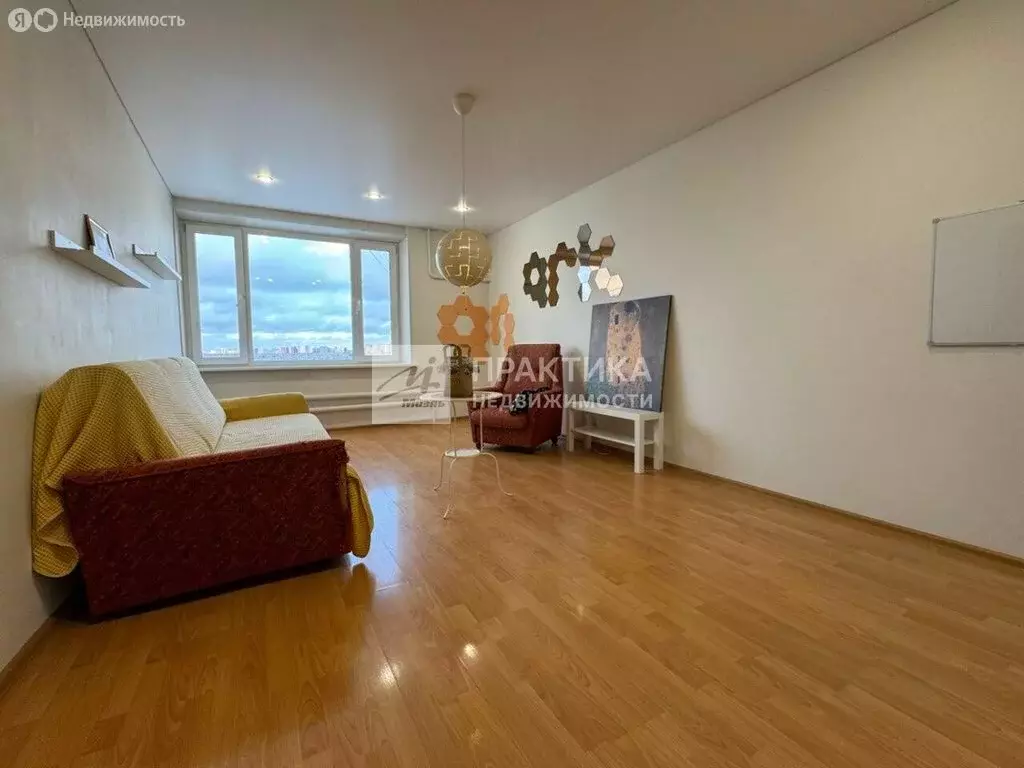 3-комнатная квартира: Московский, 1-й микрорайон, 17 (64.1 м) - Фото 2