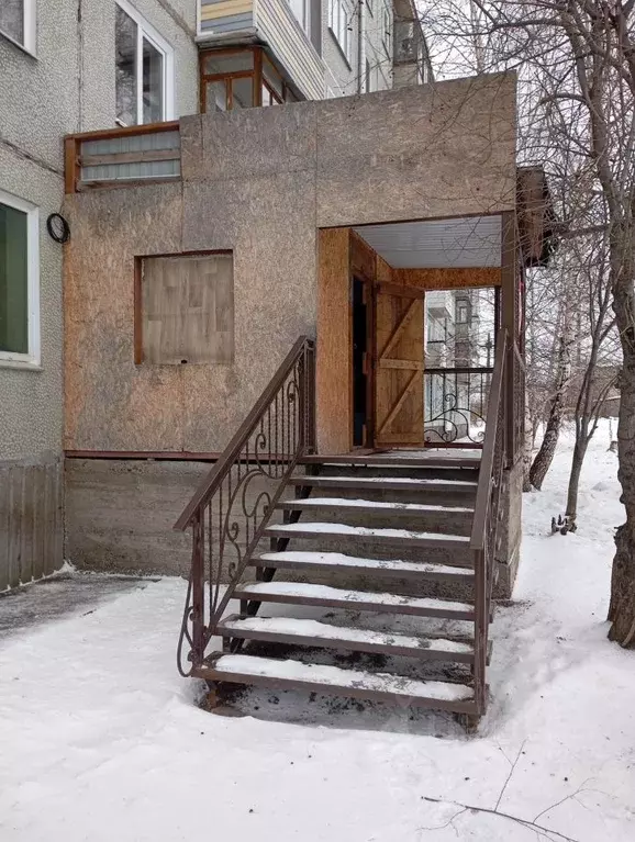 Помещение свободного назначения в Красноярский край, Назарово ... - Фото 0