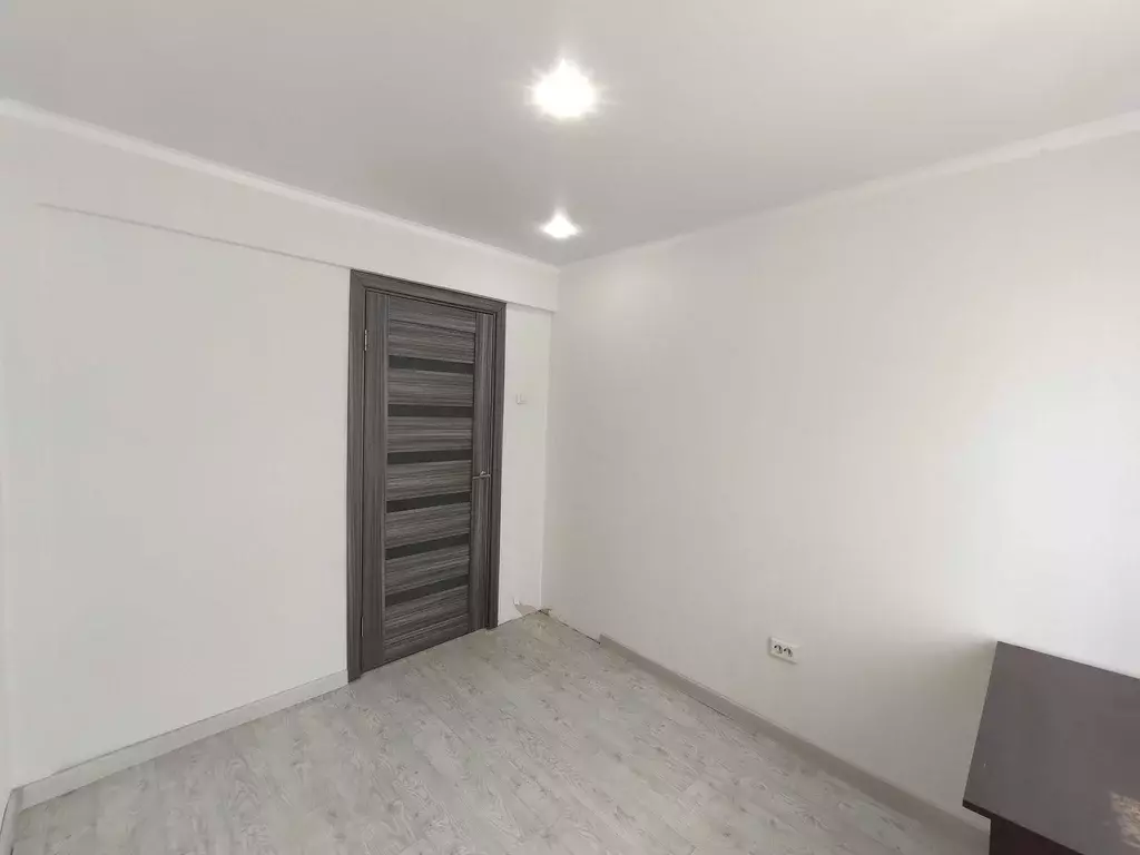Продаётся 4-к квартира, 59.5 м - Фото 1