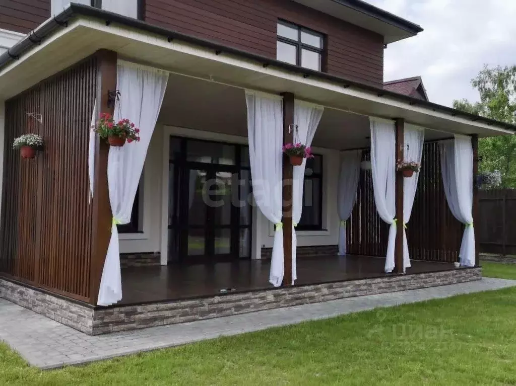 Дом в Москва д. Большое Свинорье, ул. Перспективная, 39Б (390 м) - Фото 1