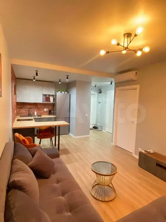 2-к. квартира, 40 м, 24/33 эт. - Фото 0