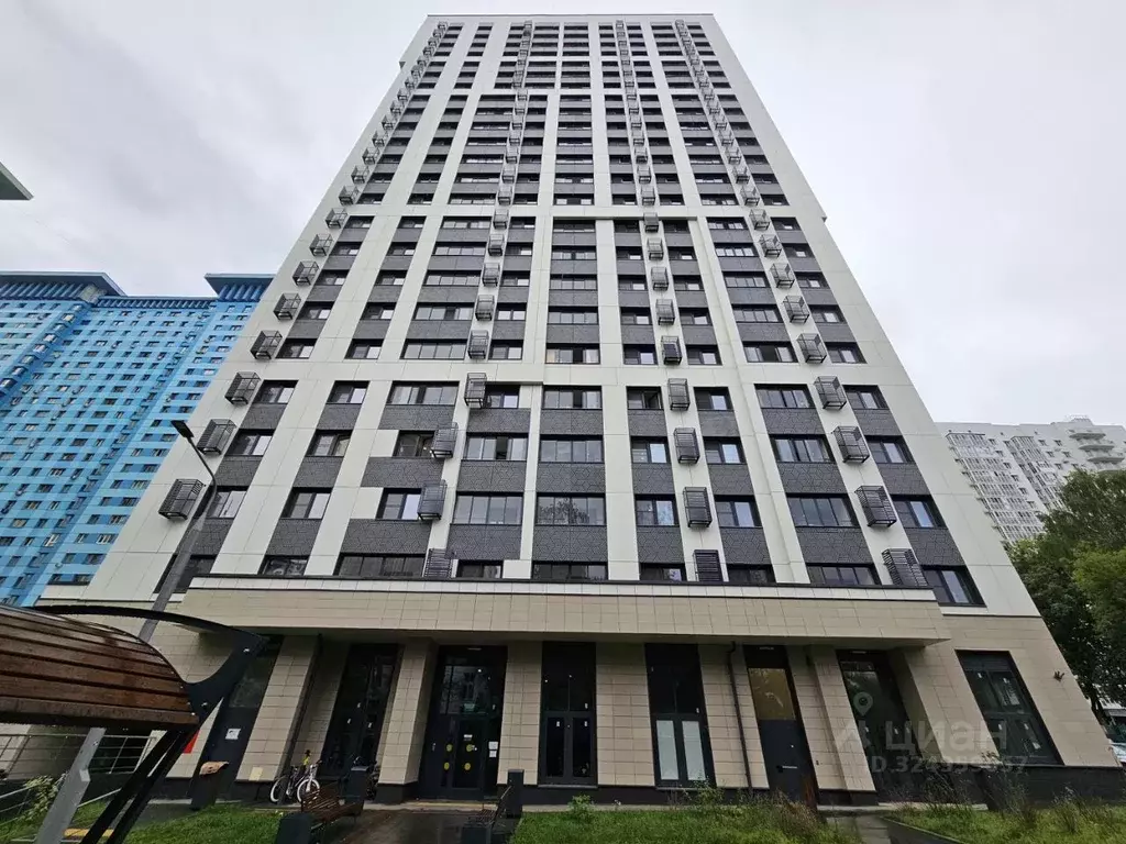 Гараж в Москва Авиационная ул., 61/2 (14 м) - Фото 1