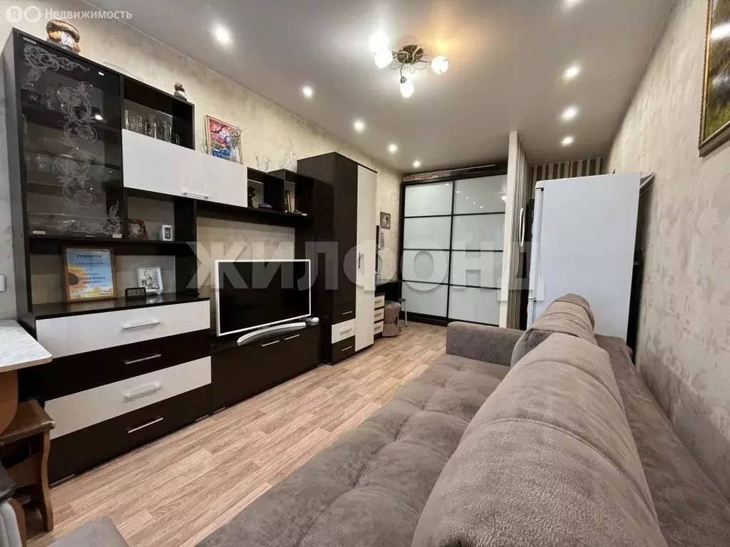 1-комнатная квартира: Новосибирск, улица В. Высоцкого, 42 (32 м) - Фото 2